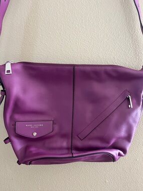 EUC Marc Jacobs Sling Convertible Hobo Shoulder Bag.  Color Violet